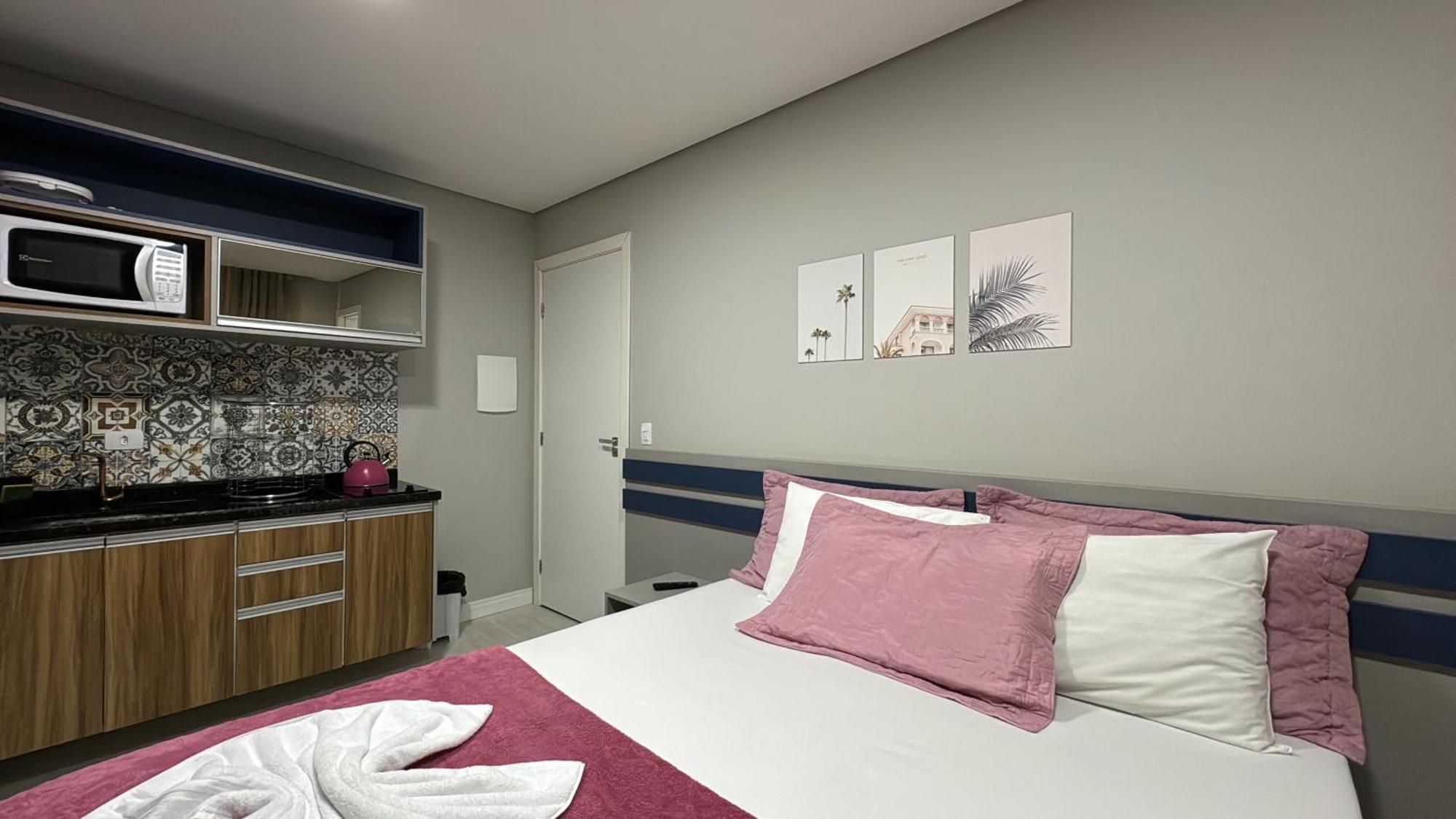 14- Studio Decorado Com Otima Localizacao!!! Κουριτίμπα Εξωτερικό φωτογραφία